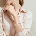 Miniatyrbild 2 av 5: Guld armband för kvinnor, H-armband, armband för kvinnor, delikat armbandssmycke påsk, jul, mors dag