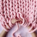 Pikkukuva 5 / 7: Paksu, karkea lanka käsi- ja käsivarsikudonta - Täydellinen pink