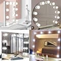 Pikkukuva 7 / 8: LED-valot meikkipeilin meikkipöytään - Kiinnitetään peilin ympärille