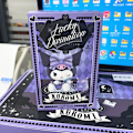 Pikkukuva 2 / 2: Sanrio Lucky Kuromi -yllätyslaatikko, internet-julkkis uusi Kuromi työpöytäkoriste pojille ja tytöille, onnensarja, koko laatikko 6 kpl, ei päällekkäisyyksiä Maleficent