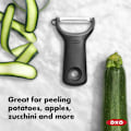 Miniatyrbilde 5 av 7: Good Grips Svingbar Grønnsaks-skreller