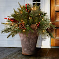 Miniatyrbilde 2 av 6: Forhåndsopplyst Kunstig Juleurnefyll | Flocked med Blandede Dekorasjoner og Forhåndstrengte Hvite LED-lys med Stativ | Kolonial - 18 Tommer