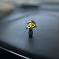 Miniatyrbild 4 av 5: Bilens mittkonsol prydnader i harts mini solros vas biltillbehör