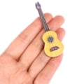 Miniatyrbild 5 av 8: 1:12 Dockhus miniatyrgitarr tillbehör instrument docka hus A En storlek A One Size