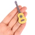 Pikkukuva 5 / 8: 1:12 Nukkekoti miniatyyrikitaran lisävarusteet soitin nukke hou Yksi koko A One Size