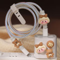 Miniatyrbillede 1 af 5: IPhone13 og Cartoon 3D Lille Bjørn Pige IPAD PD20W Oplader USB P A4