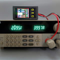 Miniatyrbillede 5 af 5: Digitalt multimeter Laddnings-urladdning Batteritester for DC 0-90V 0-20A Volt Amp M