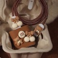 Miniatyrbillede 3 af 5: IPhone13 og Cartoon 3D Lille Bjørn Pige IPAD PD20W Oplader USB P A4