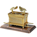 Miniatyrbillede 1 af 5: Replika af pagtens ark, forgyldt med indhold, Arons stav