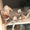 Miniatyrbillede 5 af 5: Læse Kvinde Harpiks Ornament Samleobjekt Statuette Skulpturer Stue Indretning Stil Tre