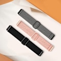 Pikkukuva 3 / 4: Fitbit Versa 2 Nylonranneke - Säädettävä urheiluranneke miehille ja naisille
