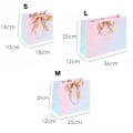 Miniatyrbilde 2 av 10: Gradient Color Gavepose Håndholdt papirpose GOLD M M Gold M-M