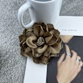 Pikkukuva 9 / 10: Suuri kukkainen rintakoru KHAKI Khaki