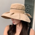 Miniatyrbilde 4 av 9: Bøttehatt Panamahatter KHAKI Khaki