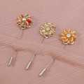 Pikkukuva 1 / 10: Pearls Rintaneulat Kiinteät kassakaapit STYLE 4 STYLE 4 Style 4