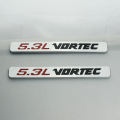 Pikkukuva 4 / 6: 2 kpl 5.3L VORTEC konepellin tunnusmerkit 3D kirjainlogo auton moottorimerkki
