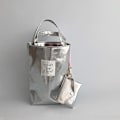 Miniatyrbild 1 av 10: Handväska Bucket Bag LITEN VÄSKA&HANDVÄSKA LITEN VÄSKA&HANDVÄSKA SMALL BAG&HANDBAG