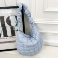 Miniatyrbillede 1 af 10: Quiltet mulepose til kvinder puffer mulepose LYSEBLÅ Light Blue