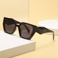 Miniatyrbillede 4 af 10: Cat Eye Solbriller Firkantede Solbriller SORT HVID-GRÅ SORT Black White-Gray