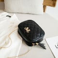 Miniatyrbilde 10 av 10: Dame Crossbody Bag Chain Håndveske VINRØD wine red
