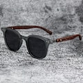 Pikkukuva 5 / 10: Wood Grain Aurinkolasit Neliömäiset Aurinkolasit Läpinäkyvä HARMAA Transparent Gray