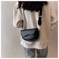 Miniatyrbillede 4 af 10: Skuldertaske Axillary Pouch SORT black