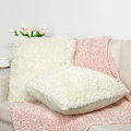 Miniatyrbillede 2 af 5: Et sæt med 2 pudebetræk, 18x18 cremehvid fluffy pudebetræk, deluxe kunstpels firkantet sofa pudebetræk, sofa stue soveværelse uden pudebetræk