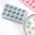 Miniatyrbillede 4 af 5: 3-delt silikoneformssæt til slik og chokolade, non-stick, inklusive hjerteformede, runde og firkantede bageforme til hårde slik, fudge, is og kager (blå)