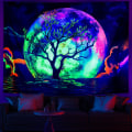 Miniatyrbillede 2 af 5: Blacklight Måne Gobelin Trippy Galakse Skyer Gobelin Træ Gobelin UV Hav Hav Væg Gobelin Farverige Stjernehimmel Gobelin Vægophæng til Soveværelse