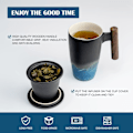 Miniatyrbild 3 av 5: Tomotime Keramisk Tekopp med Infuser och Lock Te Koppar Trähandtag 400ml/13.5oz Svart Cyan