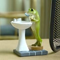 Miniatyrbild 5 av 5: Miniatyrträdgårdsfe groda figurin - helt enkelt glad