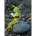 Miniatyrbild 4 av 5: Miniatyrträdgårdsfe groda figurin - helt enkelt glad