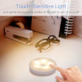 Miniatyrbillede 2 af 4: Touch Natlampe, Dæmpbar Taplampe, Batteridrevet Tryklampe med Berøringsføler, Selvklæbende Natlamper til Skabe, Køkken, Trapper (2-pak) varm hvid