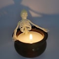 Pikkukuva 3 / 5: Rustiikkikynttilät Maalaistalon kynttilänjalat Halloween-juhlatarvikkeet