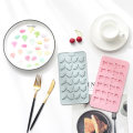 Miniatyrbilde 2 av 6: Høstkunst godteriformer Lønneblad silikonform 2 stk 3d blader formet håndlaget bakeform med 24 kapasiteter for DIY cupcake-dekorasjoner