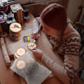 Miniatyrbillede 6 af 7: Fuyit Naturtræskiver 25 stk 3,1-3,5 tommer Håndværk Trækit Ubehandlet Forboret med Hul Træcirkler Træskiver til Kunst