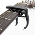 Miniatyrbild 7 av 8: Gitarr Capo Plektrum Set Plast Rostfritt Stål Fjäder Gitarr Tillbehör med 10 st Plektrum för Utbyte