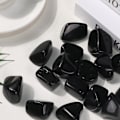 Miniatyrbillede 2 af 4: 1,1 pund naturligt sort obsidian krystalsten, sorte sten i løs vægt, krystaller og helbredende sten, polerede sten til dekoration