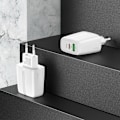 Miniatyrbilde 3 av 5: hoco. N11 Youneng dobbelt-port PD20W+QC3.0 lader for iPhone12 europeisk standard lading