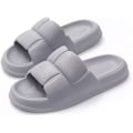 Miniatyrbillede 1 af 6: Pudeslippers til kvinder og mænd Cloud Slippers skridsikre hurtigtørrende badeværelses- og brusebadsslippers, åben tå bløde tykke slippers (grå)