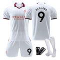Miniatyrbillede 1 af 2: 23/24 Manchester City udebanebørnefodboldsæt med sokker og beskyttelsesudstyr 9 HAALAND Children's size18