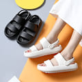 Miniatyrbillede 2 af 5: Pudeslippers til kvinder og mænd, Cloud Slippers, skridsikre, hurtigtørrende badeværelses- og brusebadsslippers, åbne tå, bløde, tykke slippers (hvide)