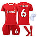 Miniatyrbillede 1 af 2: Liverpool Børnefodboldsæt 2023-2024 med Strømper og Knæbeskyttere - Nr. 6 THIAGO#S No.6 THIAGO #S