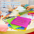 Miniatyrbilde 6 av 6: 8 Pakk Plast Matematiske Manipulasjonsmateriale Array Blokk Geo Board med 80 Latex Bånd for Barn (4 Farger)