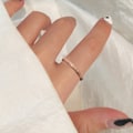 Miniatyrbillede 5 af 5: Ringe til kvinder Frosted rustfrit stål Kvinders statement ringe 2mm ----Rose Gold （ Størrelse  6 ）