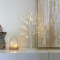 Miniatyrbilde 3 av 5: 24” 2FT 24LT Lighted Birch Tree Battery Powered Timer Warm White LED Artificial Branch Tree for Home Party Festival Wedding Decor, 2FT Table Tree Lamp