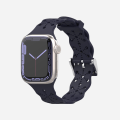 Miniatyrbillede 2 af 4: Watchrem til Apple iWatch 6/5/4/3/2/1 Generation SE Hullet Blonder Massivt Silikone Rem --- Midnatsblå（42/44/45MM）