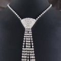 Miniatyrbilde 6 av 7: Kolleksjon Kvinners Glitrende Rhinestone Slipsinspirert Dråpe Halskjede med Kaskade V-design