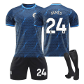 Miniatyrbild 1 av 2: 23/24 Chelsea borta barnfotbollströja med strumpor 24 JAMES 2XL