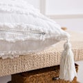Miniatyrbillede 3 af 5: Pudebetræk 18x18 tommer Stribet Jacquard Bomuld Linned Dekorative Pudebetræk til Hjemmeindretning Sofa Landlig Stue Soveværelse（Hvid）